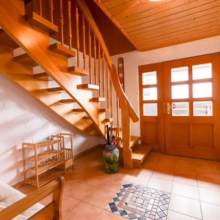 Zur Thusstrasse Holiday home *
