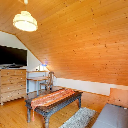 Holiday home Zur Thusstrasse Roslau